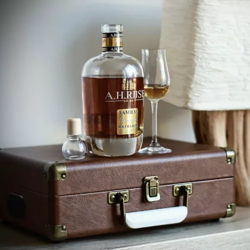 A.H. Riise Family Reserve Solera 1838 rum 42% pdd